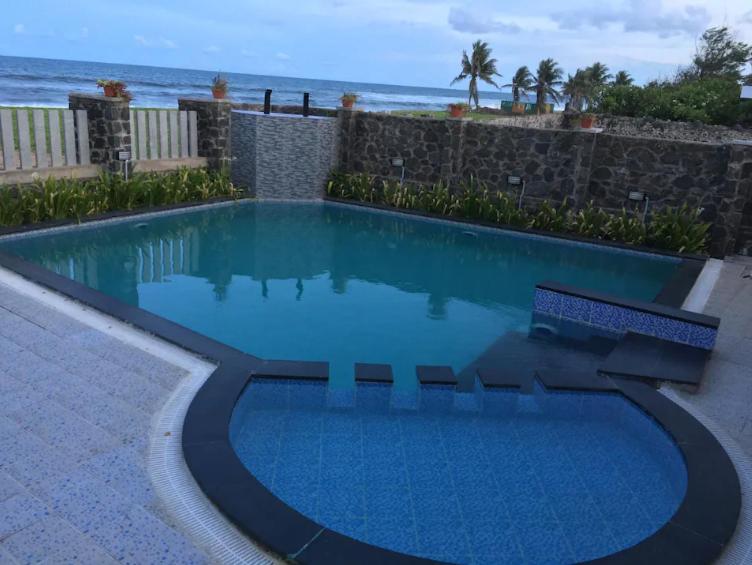 Serene Sea Access 3 Bhk With Shared Pool & Shared * Covelong