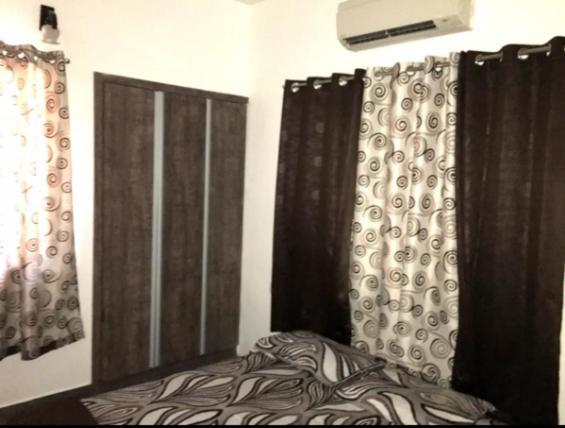 Villa Serene Sea Access 3 Bhk With Shared Pool & Shared